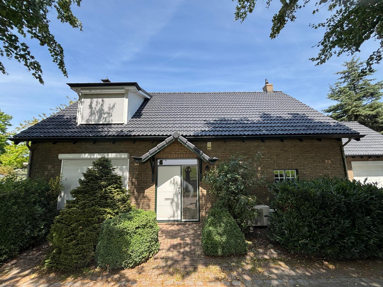 Dak reinigen en coaten - Kruisland