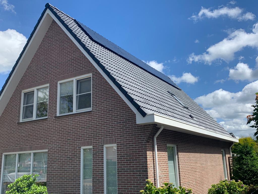 Dak reinigen en coaten Halsteren